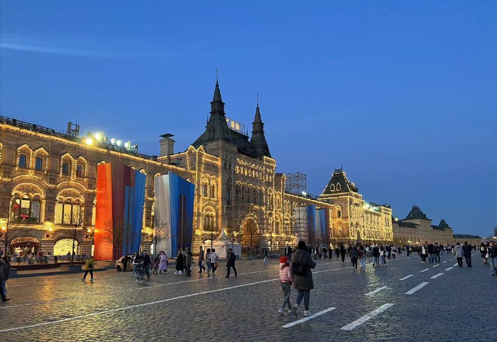 4月26号的新闻联播,4月21日的新闻联播