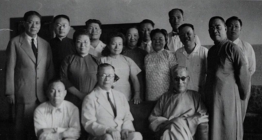 “不懂体育的，不应当校长！”德智体，为何他更执着于体育？