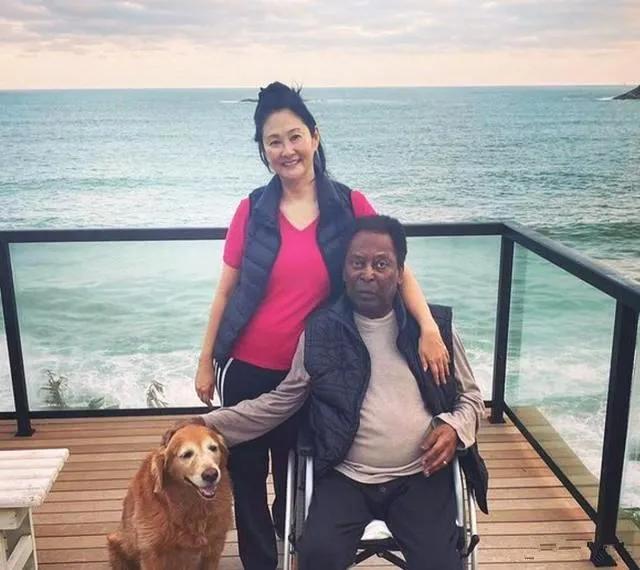 球王贝利妻子和日裔女友,球王贝利最新