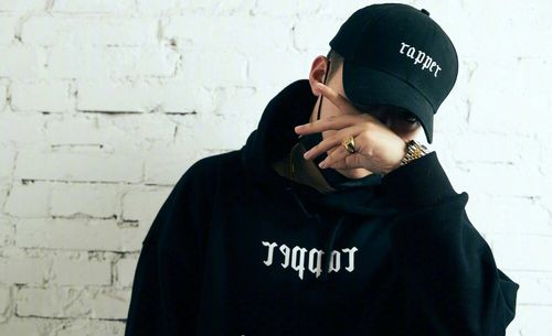 复出不到24小时账号封禁，PGONE发长文回应:求求放过我的音乐!