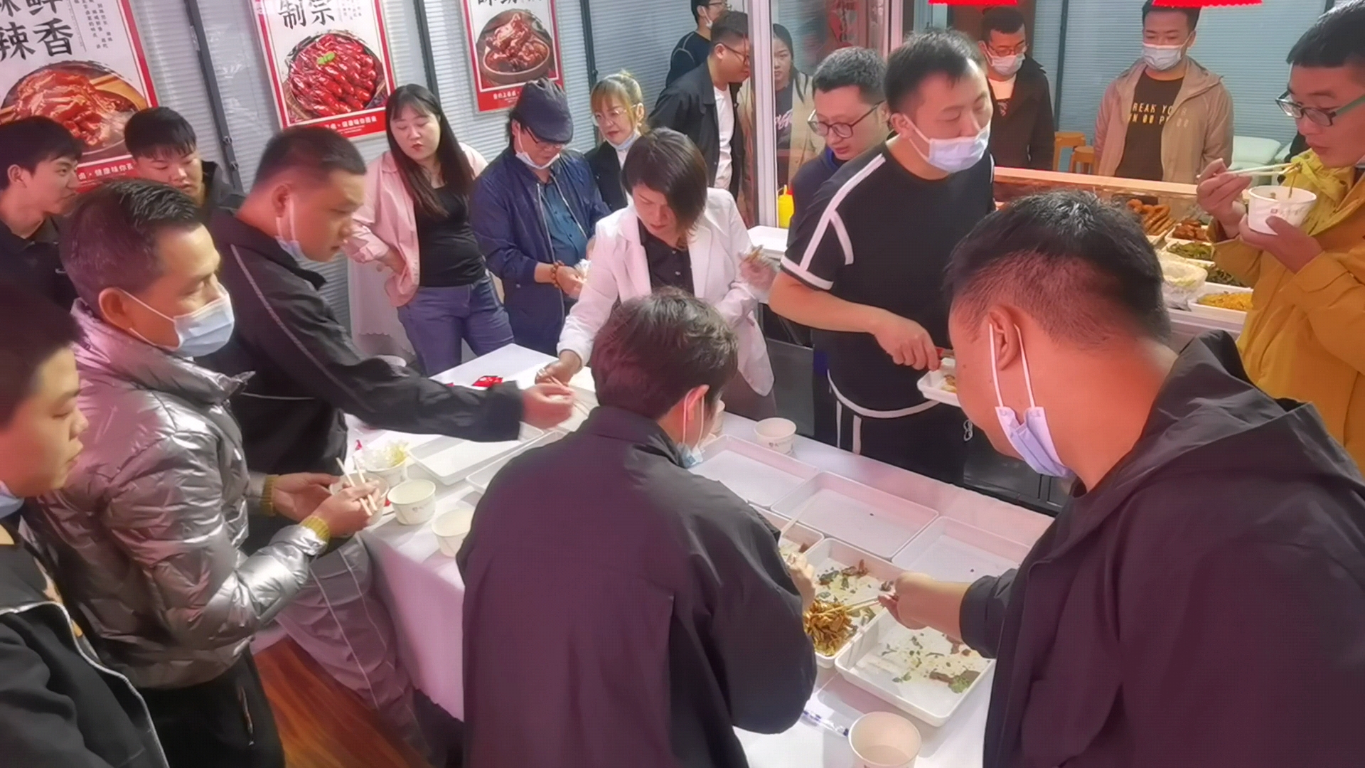 卤菜摆地摊经验真实记录,卤菜摆摊的技巧和思路