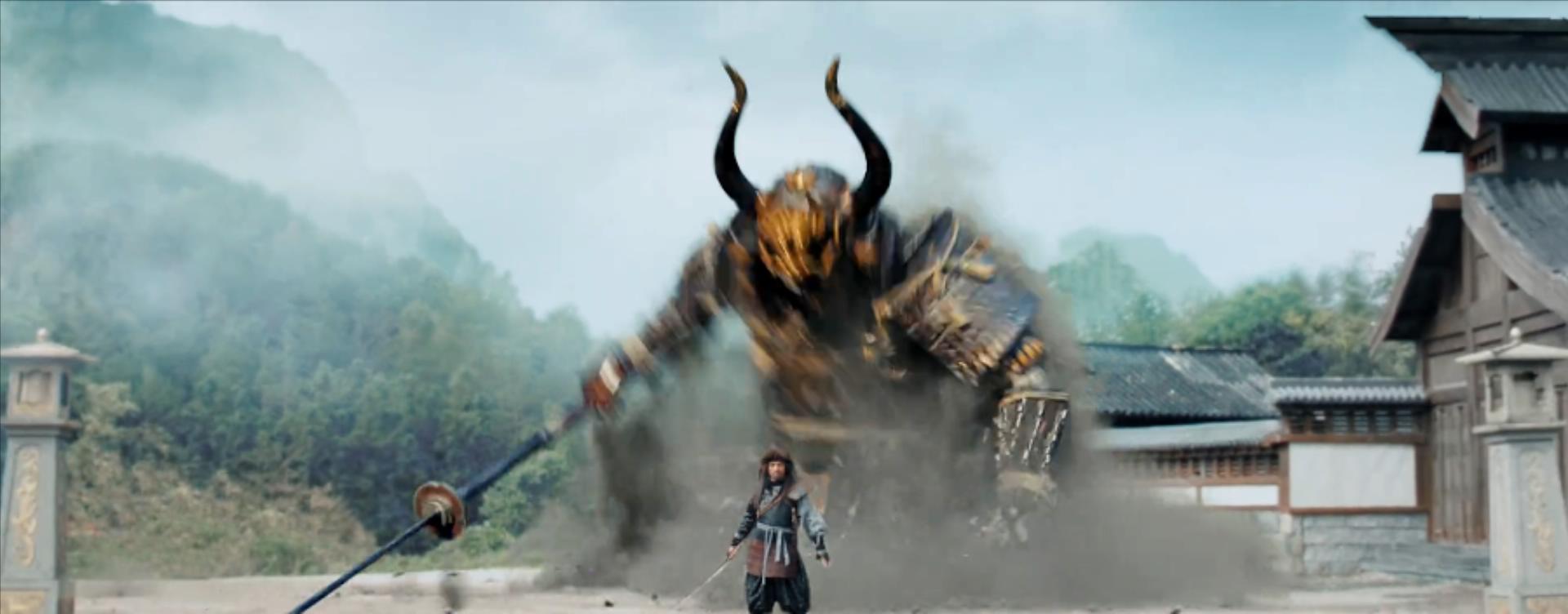 女配露大腿，反派成X战警，同样《华英雄》，胡兵比郑伊健差远了