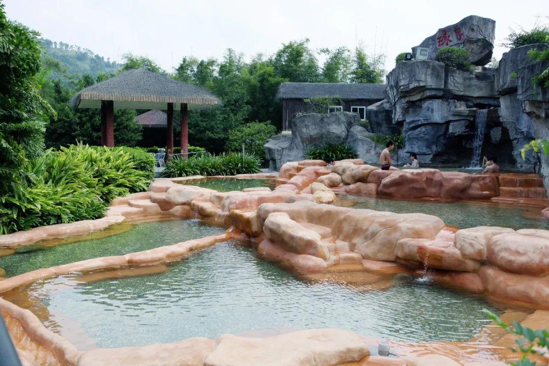 秋冬度假的仪式感从泡温泉开始,秋日仪式感