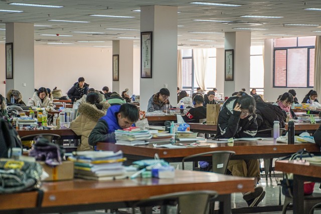 高考成绩只过了二本线10分,高考成绩只过了专科线