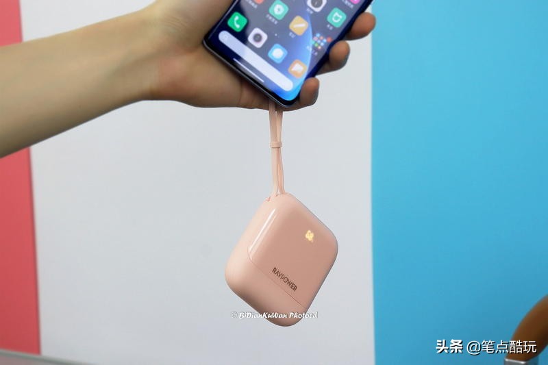 线缆合体，拒绝「电荒」！Ravpower自带线充电宝体验