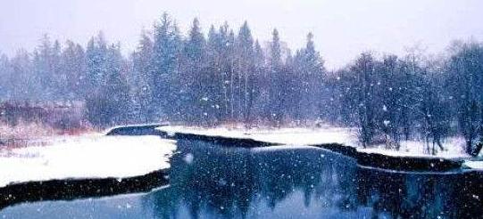 江天暮雪落尽琼花的意思,江天暮雪落尽琼花