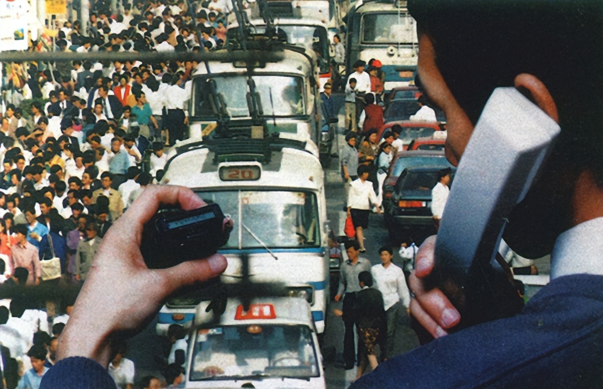 不同年代的人眼中的bb机,大哥大bb机现状