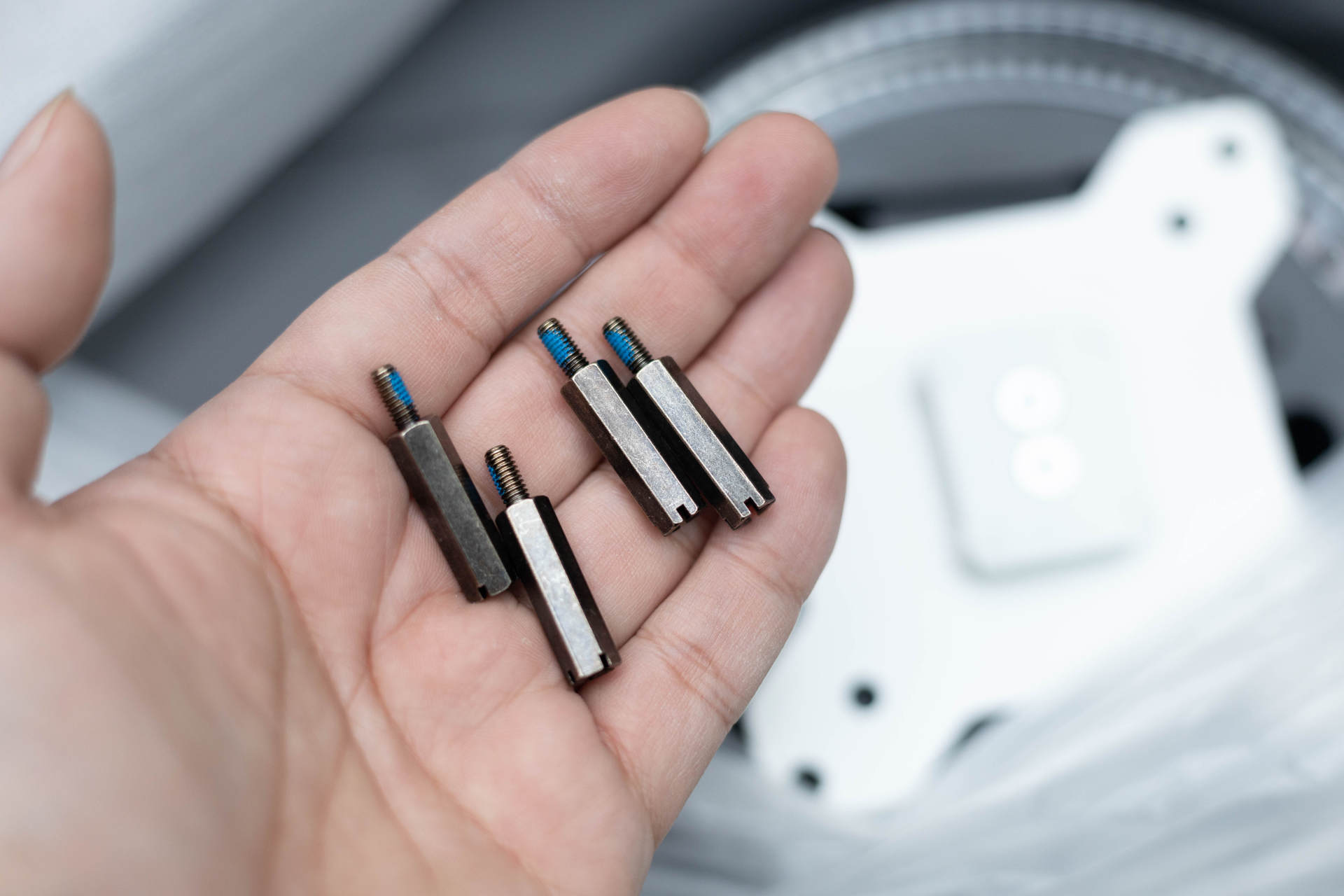 23.8英寸显示器桌面效果,桌面1.3米扩展显示器