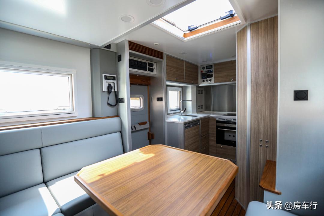 价格低的b级越野房车,顶级超重型越野房车蓝牌