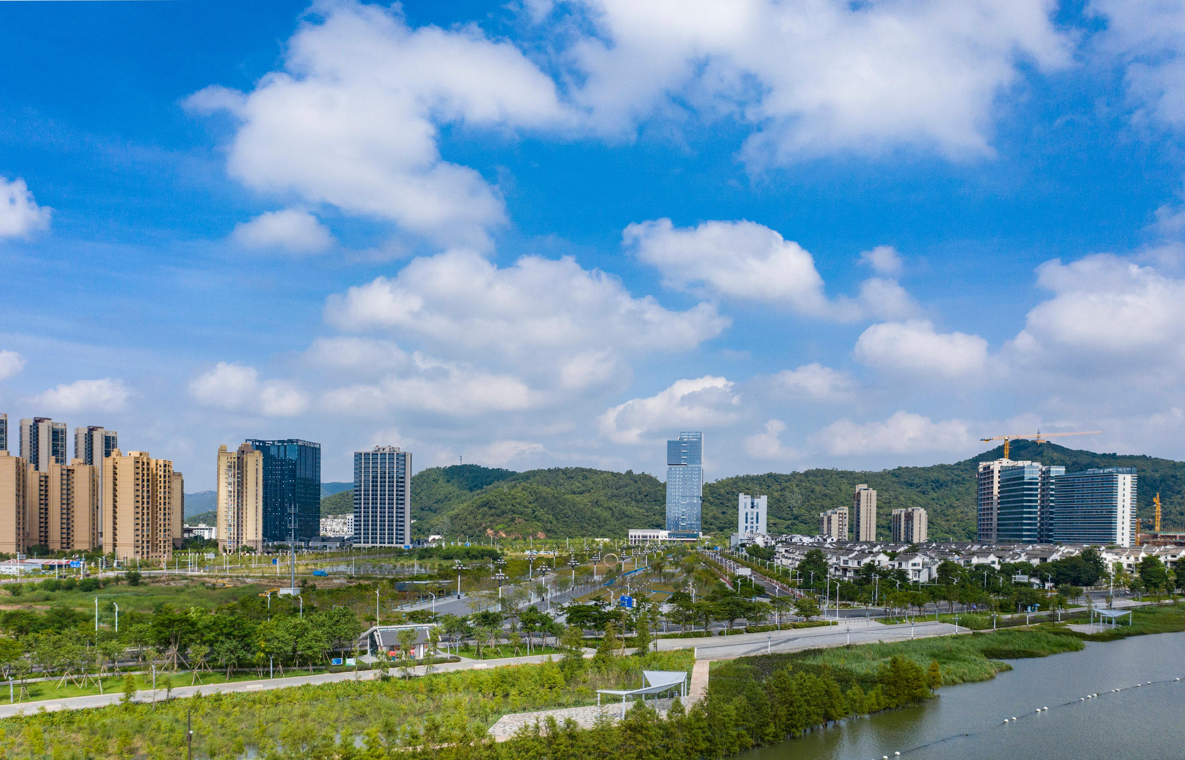 城乡一体化城乡消费差距研究背景,新型城镇化对城乡收入差距