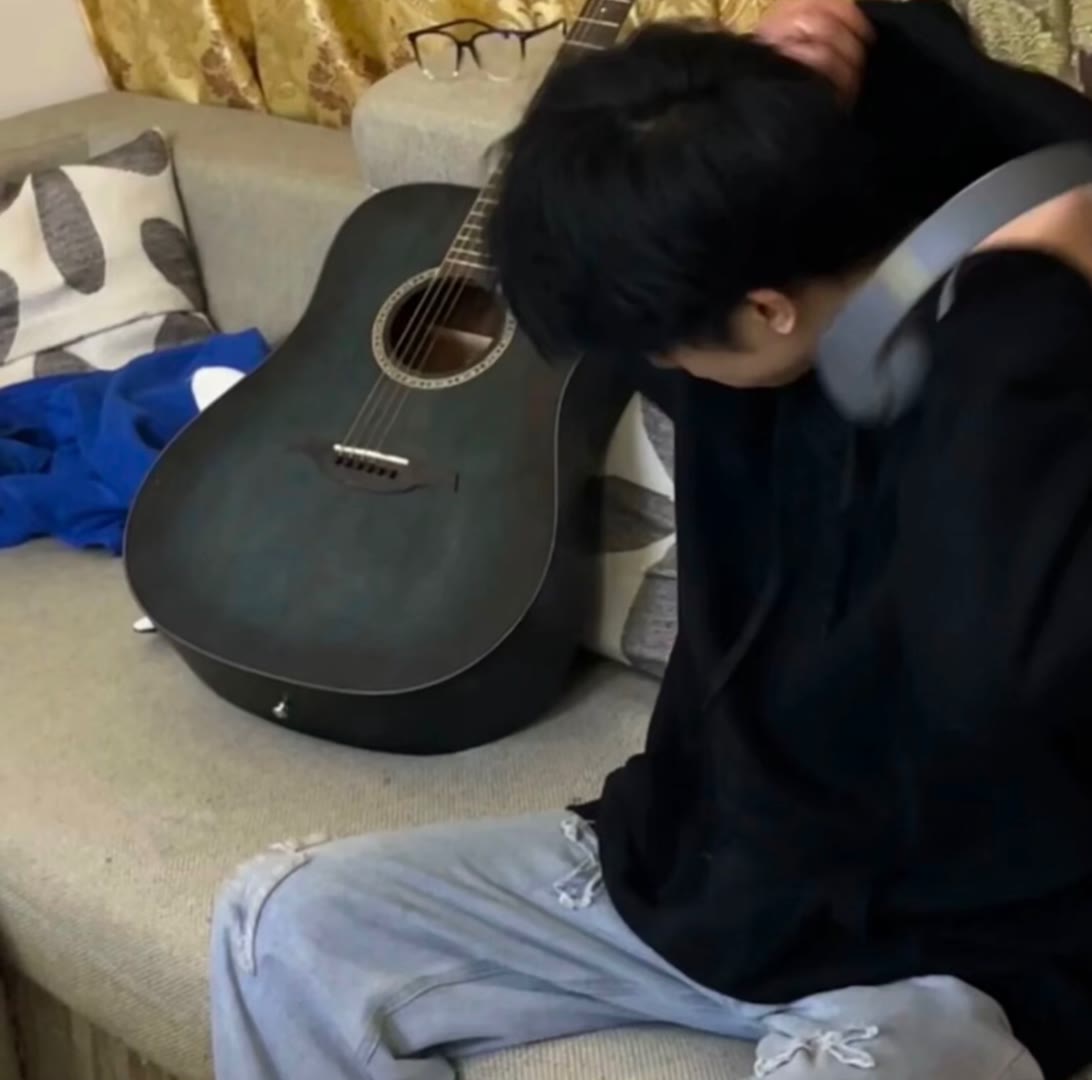 氛围感男生头像真人戴耳机,氛围感男生头像成熟稳重高清