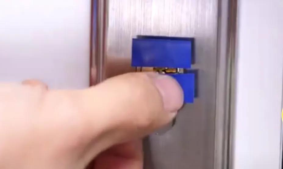 开锁不小心钥匙断了怎么办,防盗门钥匙拔不出来怎样取锁芯