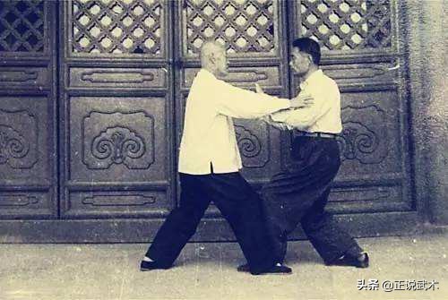 「武艺闲扯谈」太极拳从套路入手走到技击，花法武艺的路数？