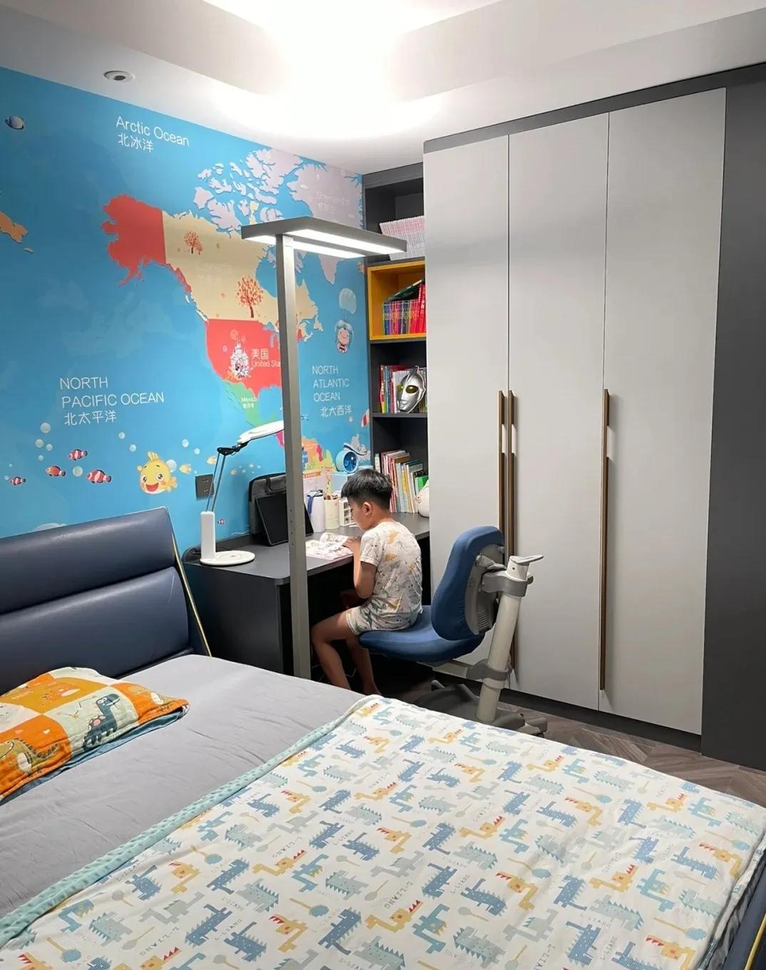收纳空间强大的儿童房,儿童房这样装能住到18岁