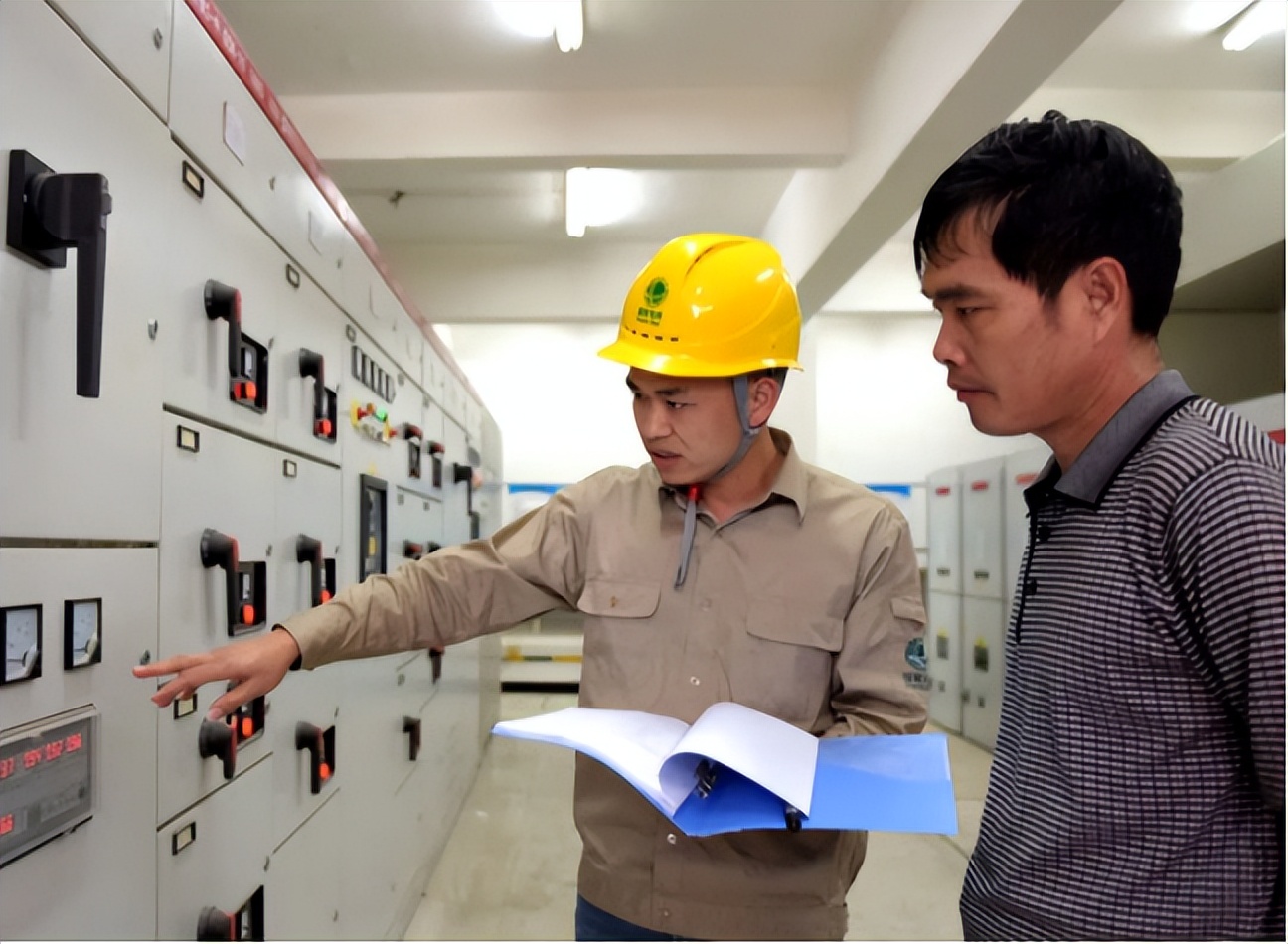 绿动山海间服务城乡配网转型发展