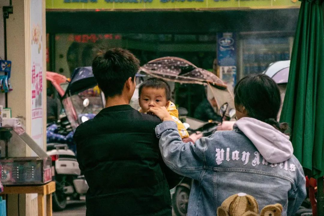 致敬平凡的劳动者图,致敬最朴素的劳动者图片
