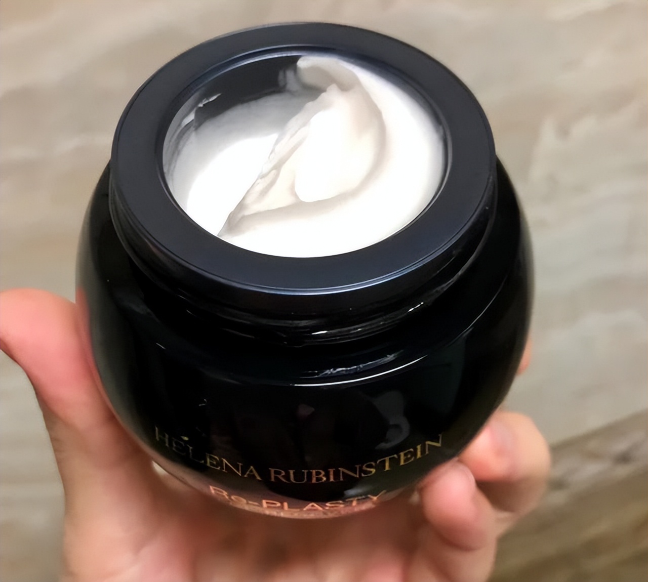 赫莲娜黑绷带15ml真假鉴别,赫莲娜黑绷带含有多少玻色因