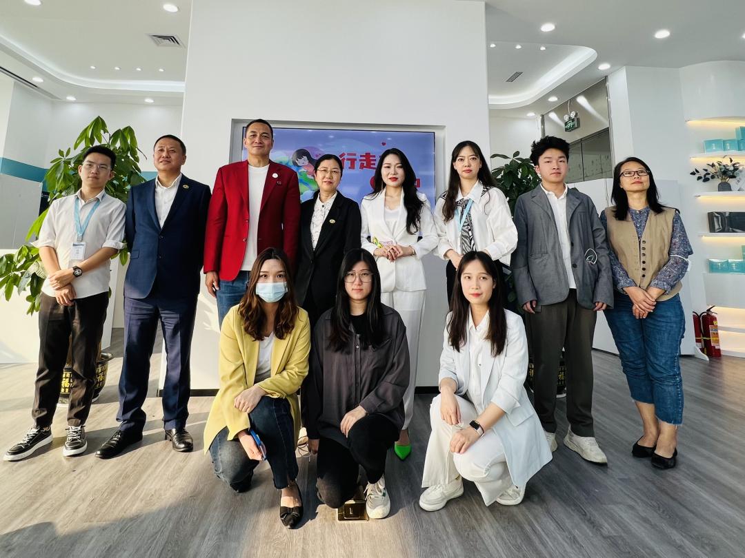 “行走在爱中”——深圳市德爱会会长祝圣杰公益主题分享会