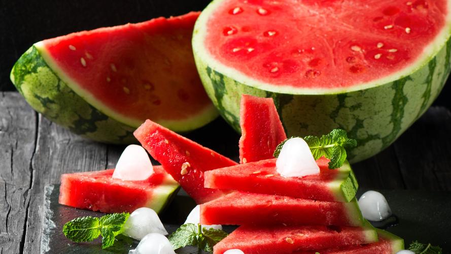 夏天吃哪些既清凉又健康水果,夏天到了这4种水果可多吃消暑