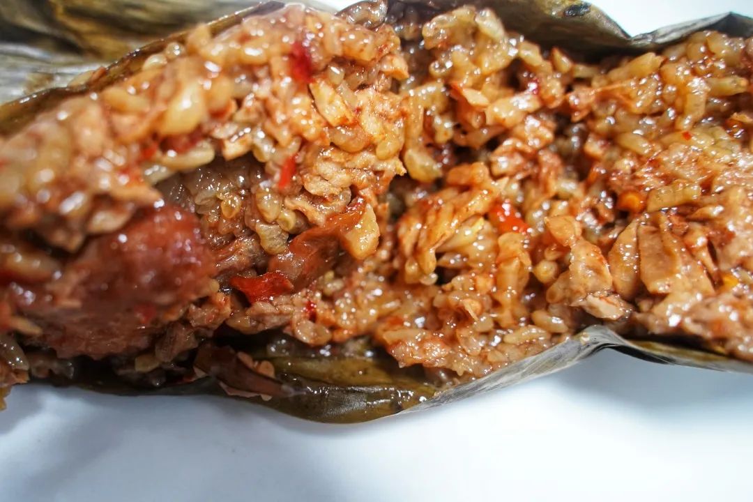 日本网红中国人吃粽子,中国人吃粽子有1600多年了吗