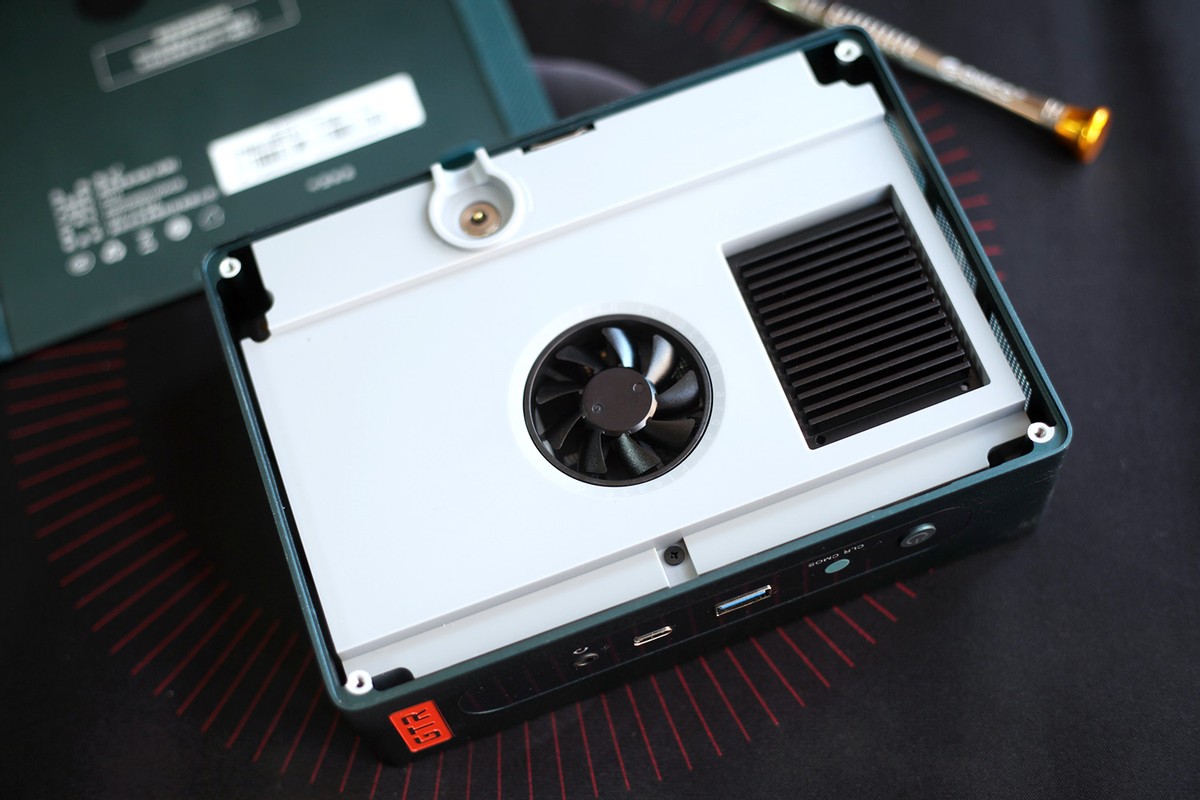 光追主机显卡推荐,零刻gtr77840hs65w迷你电脑主机