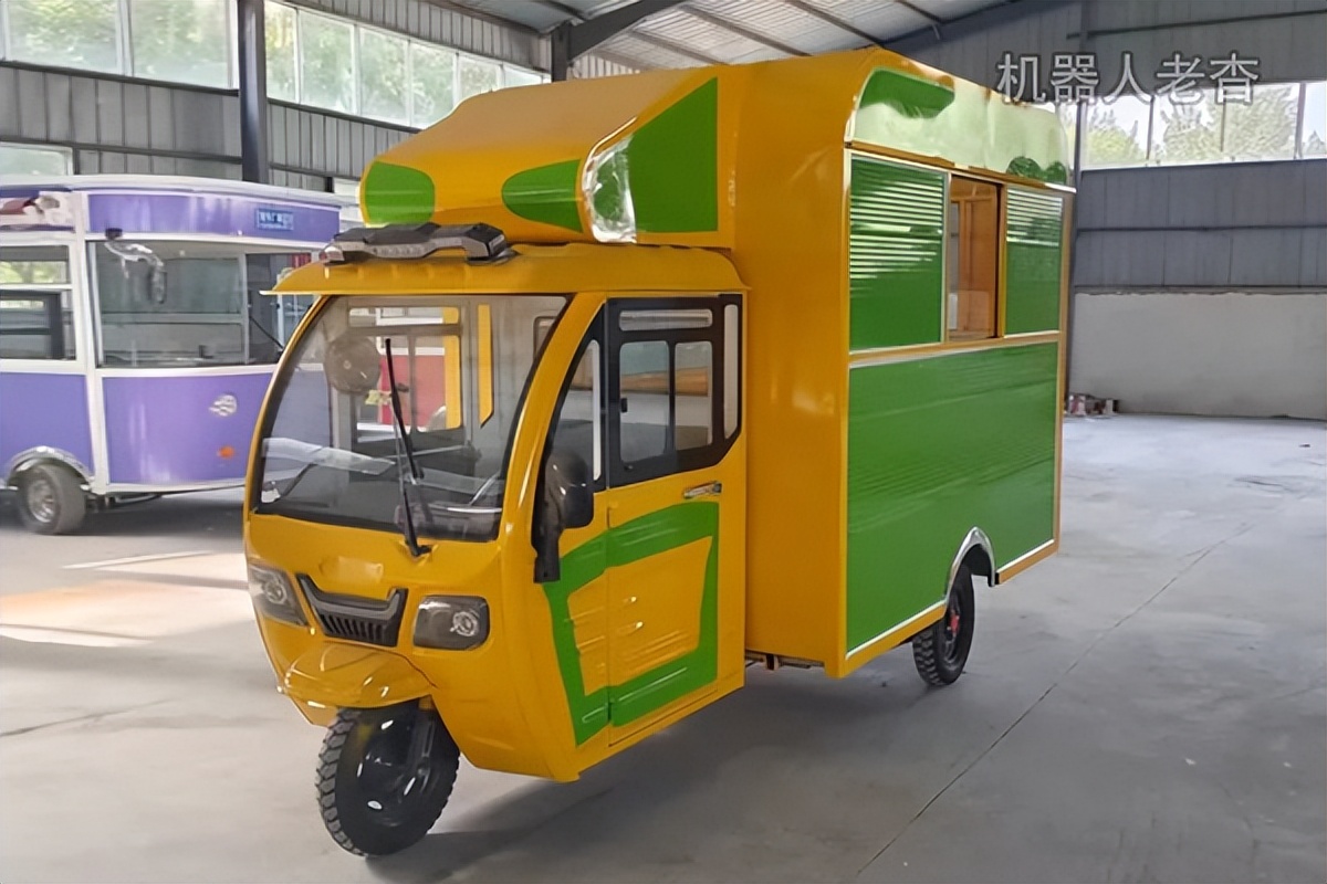 自改三轮小吃房车,几千块房车改造