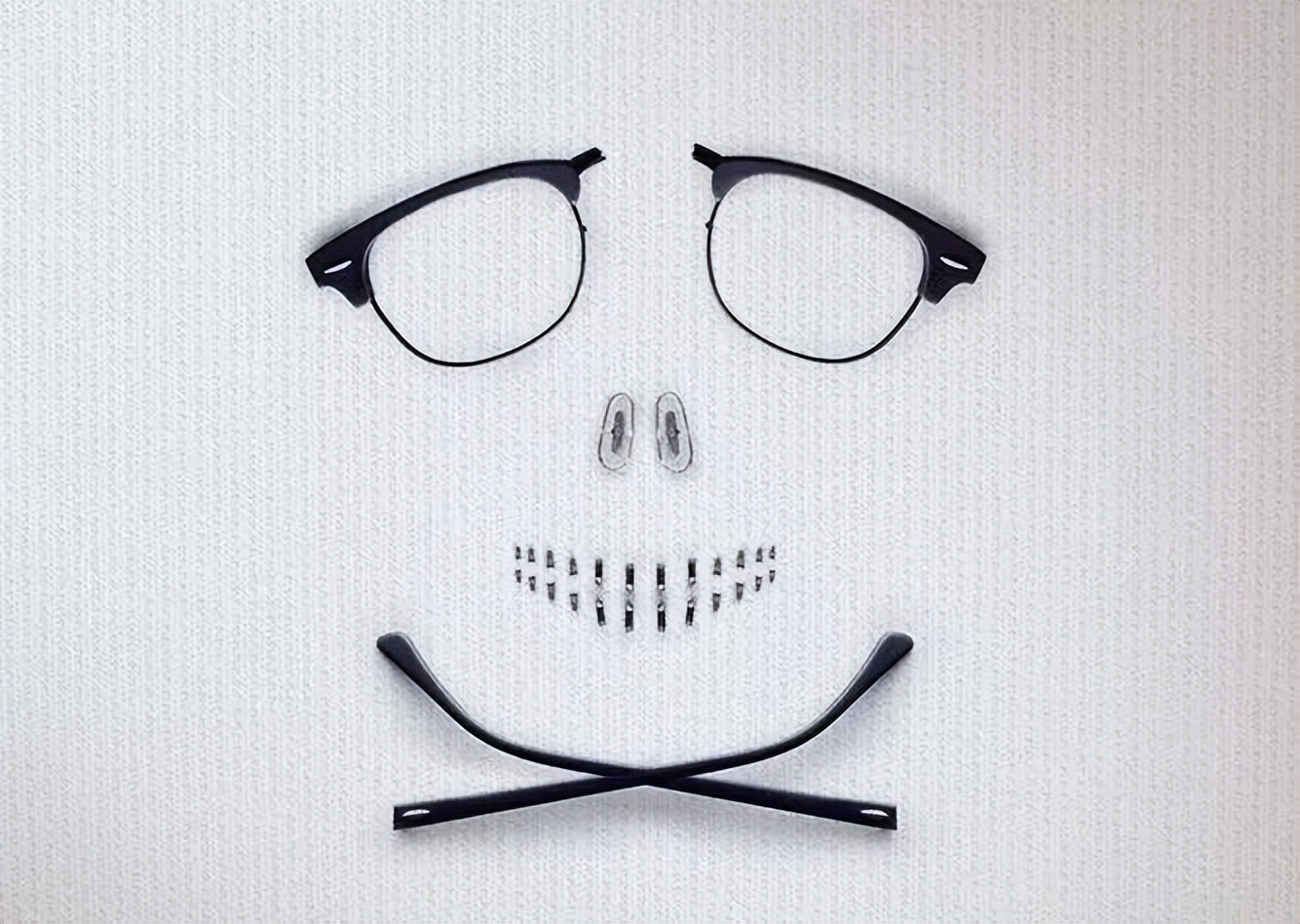 普通眼镜怎么拍广告才好看,有逼格的眼镜广告