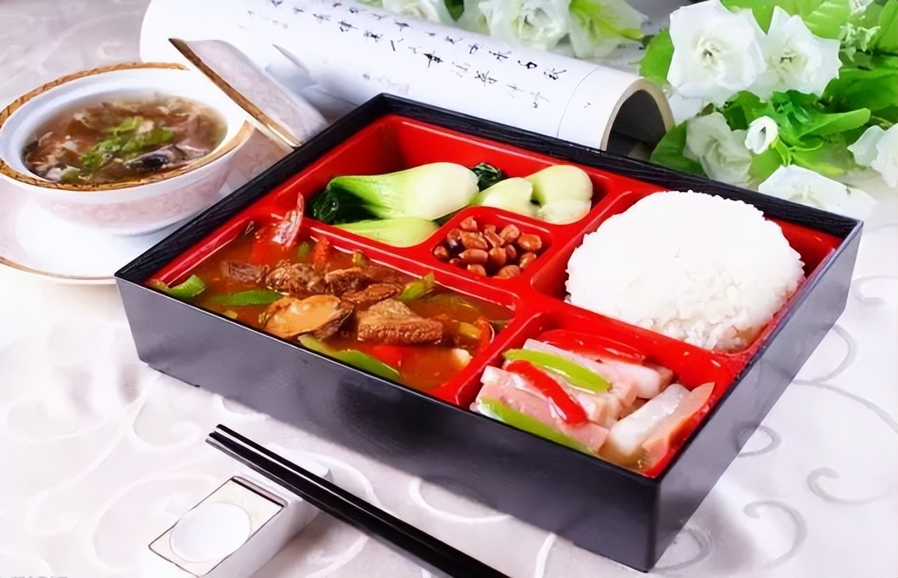 一张1000越南纸币等于多少人民币,十元人民币在越南能买多少货