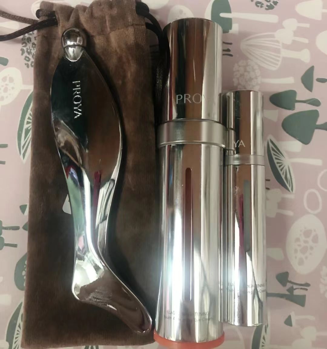 平价点的眼霜哪个牌子好用,推荐几款好用又实惠的眼霜