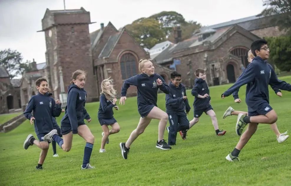 圣比斯公学怎么样,圣比斯公学