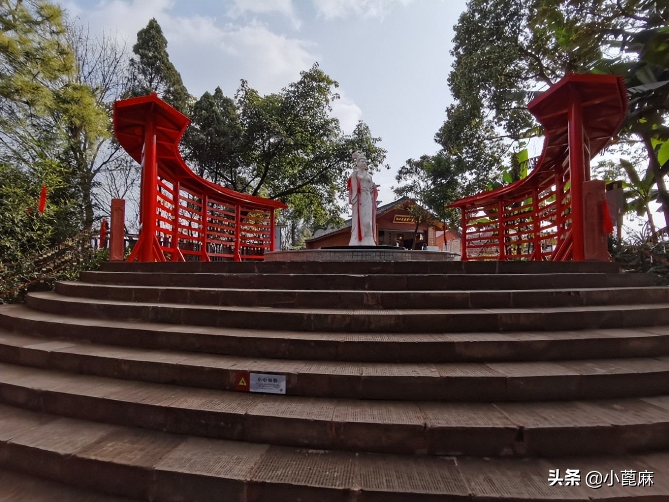 四川眉山彭山有哪些旅游景点,眉山齐山双佛旅游景点推荐