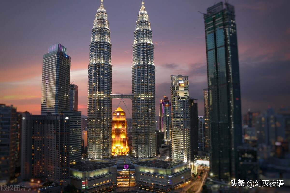 油腻肥男淫欲无度,各国美女名模为之疯狂,4国通缉如今人间蒸发