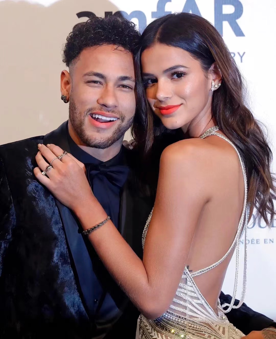 阿根廷夺冠后梅西和姆巴佩,c罗支持阿根廷夺冠姆巴佩