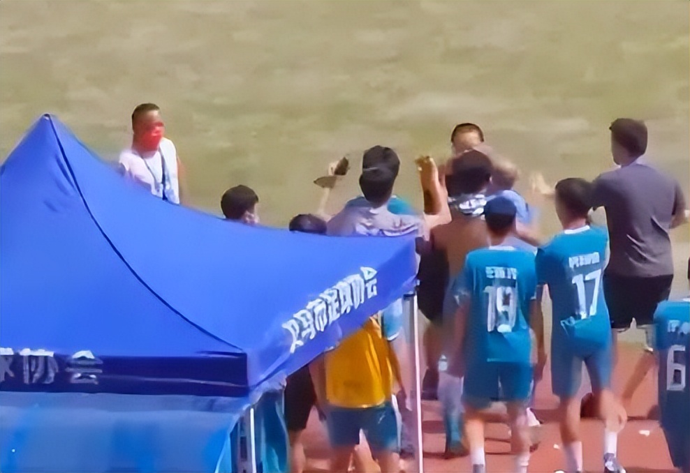 徐亮为什么从国家队退队,全运会辽宁足球代表队徐亮