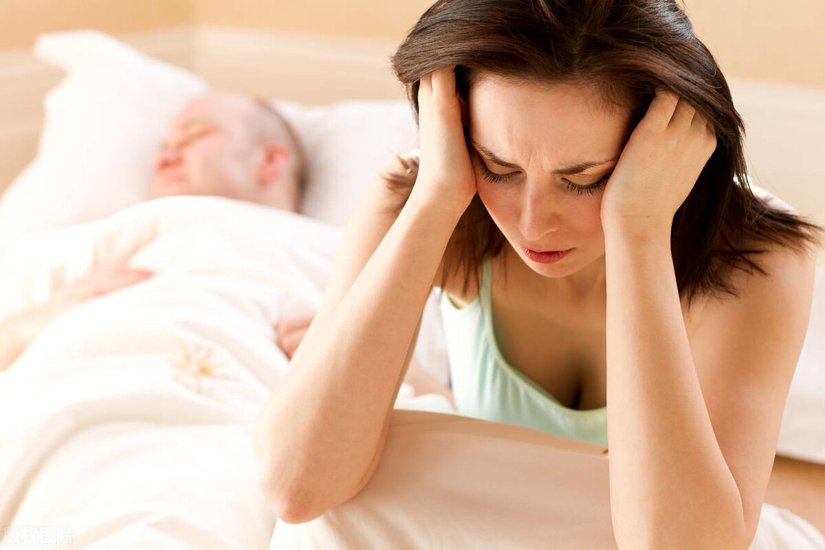 夫妻间有坏习惯,夫妻四种不良习惯影响怀孕