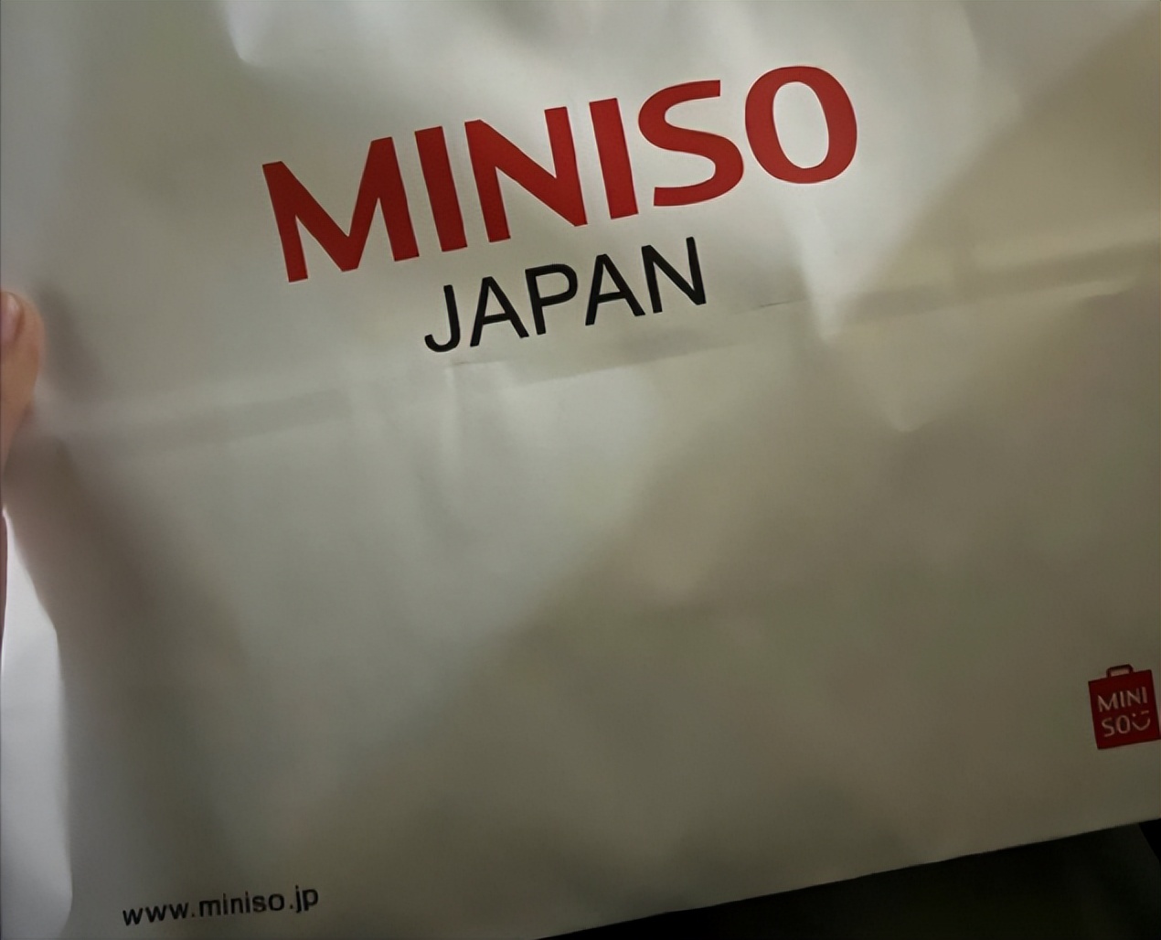 一盒冰激凌的曝光，将国人崇洋媚外的“劣根性”展现得淋漓尽致