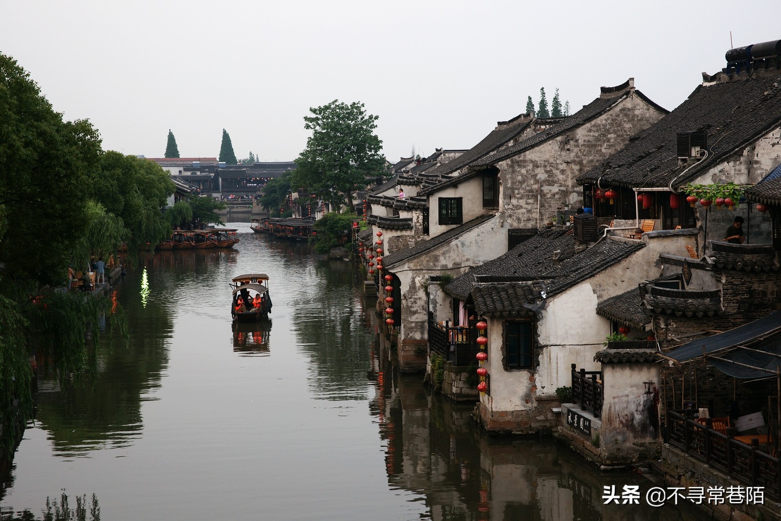 这里有许多历史悠久的古镇,从历史中走来的古镇