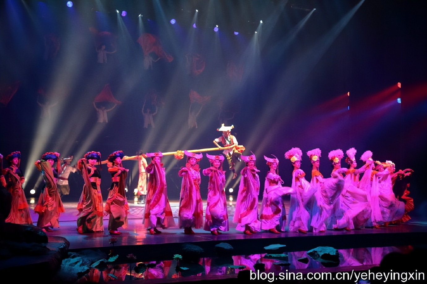 丽江丽水金沙表演好看吗,丽水金沙民族歌舞表演
