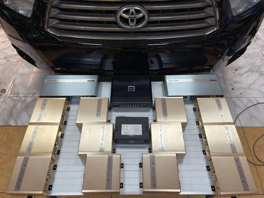 丰田汉兰达改装全车音响加低音炮,丰田汉兰达音响改装