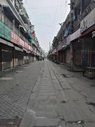 沿河批发市场在哪里,芜湖最大小商品批发市场