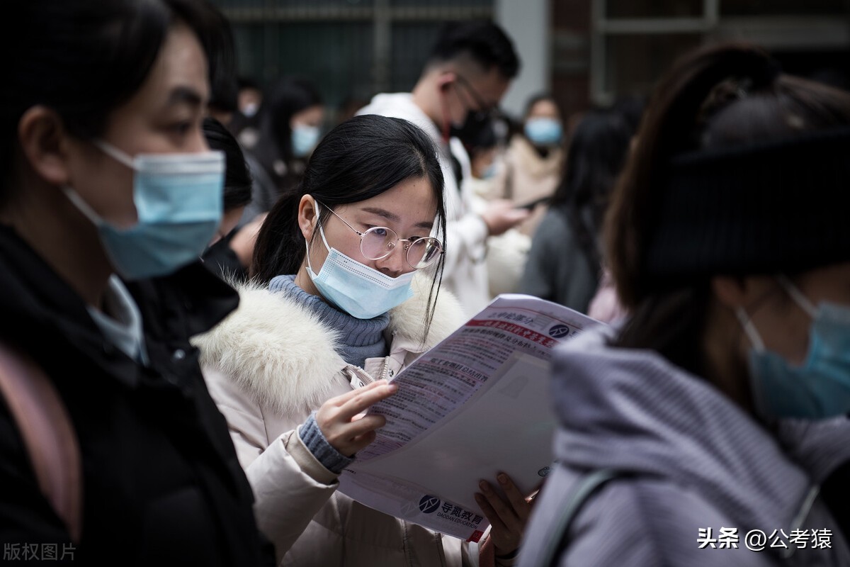 考编制要应届生但是必须要本科,应届生考编制有户籍限制吗