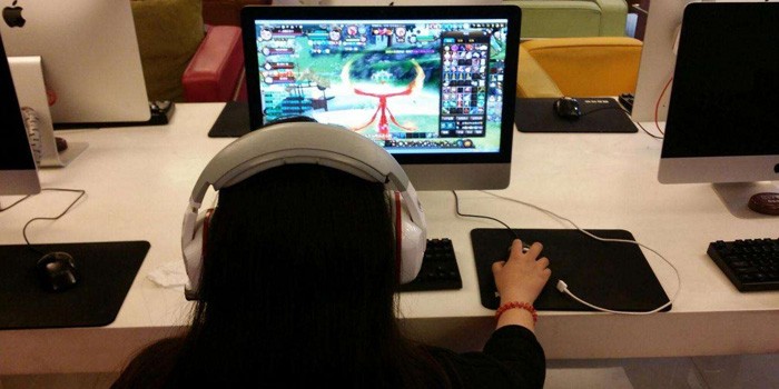 戒网瘾学校女孩被打死,戒网瘾学校电击女学生报复家长