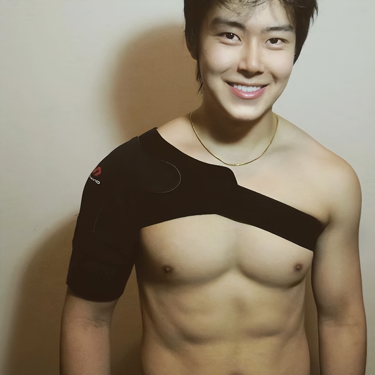 高尔夫运动有哪些常见的运动损伤,高尔夫肩部损伤