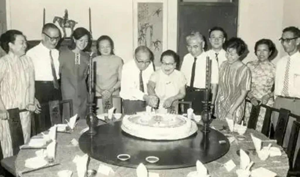 爱是一种甜蜜的痛苦是谁说的,感情其实是幸福又痛苦的事情