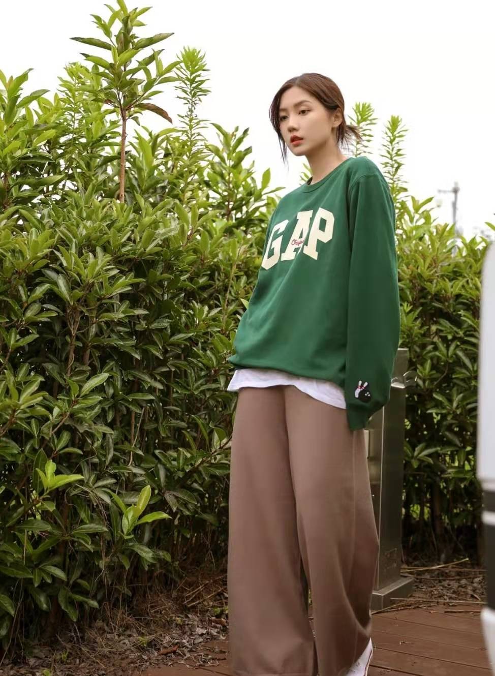 又大又宽松的卫衣怎么穿好看,好看的卫衣穿搭显高显瘦