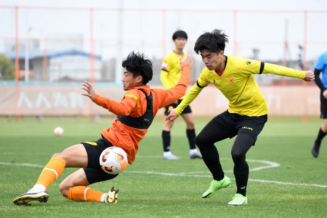 武汉队vs青岛队,武汉青年星足球队