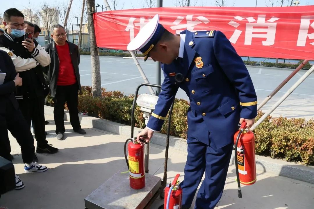 315教你如何识别真假消防产品 (315蓝朋友教你辨别消防产品)