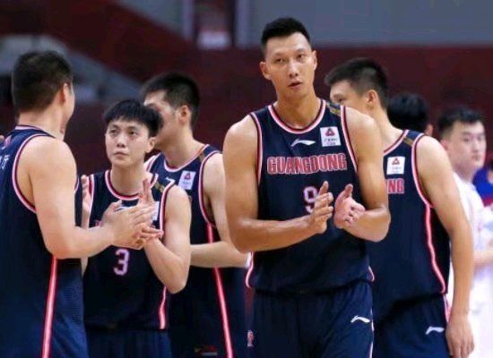 坐上高铁看CBA，长春成辽宁主场，姚明神助攻，杨鸣拿常规赛第一