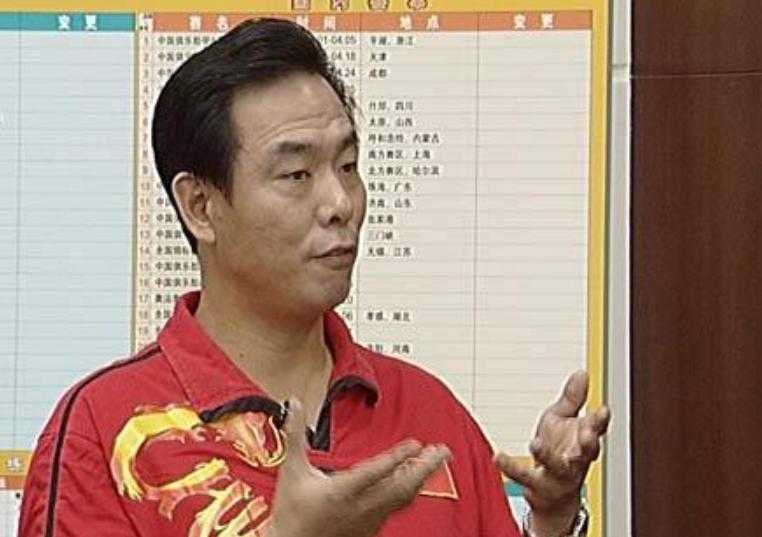 刘国梁妻子是谁,刘国梁的历任妻子