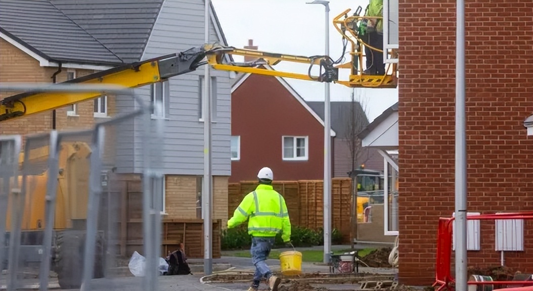 保守*党**痛失千余席位！工*党**上台后计划限制外国买家购买英国房产